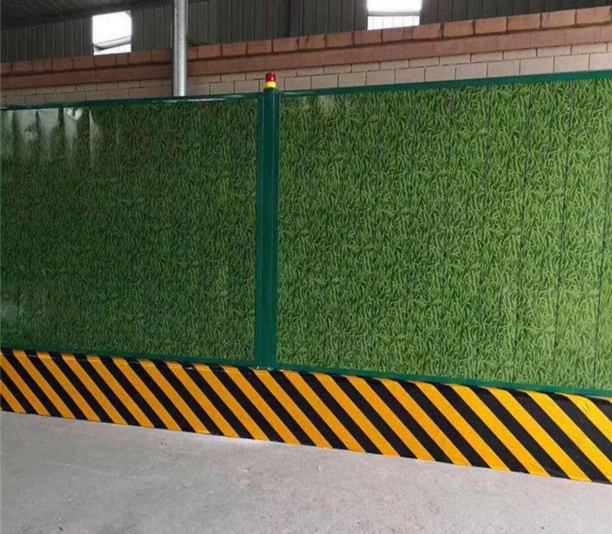 儿童剧《铁皮宝贝儿 神秘行动》首演