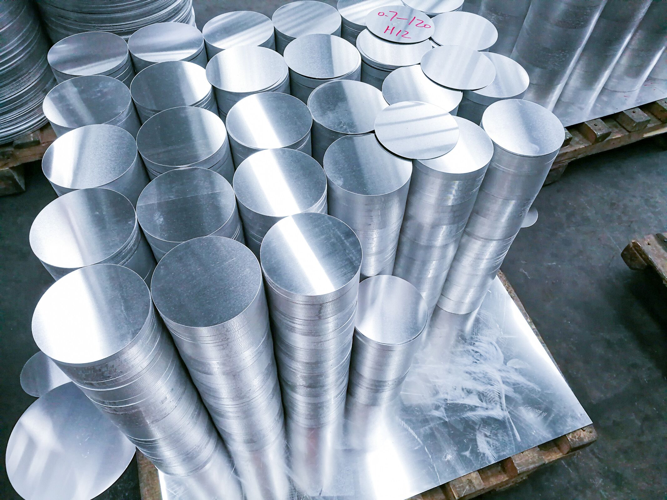 冲压业务排名前十的股票(2025年11月7日市盈率排行榜)