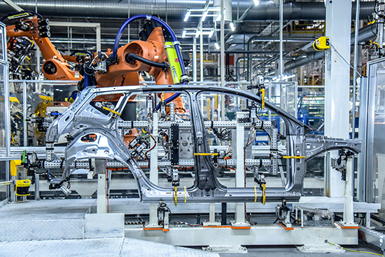 2025网聚美好安徽 一分钟下线一台车！世界级智能工厂见证“江淮速度”